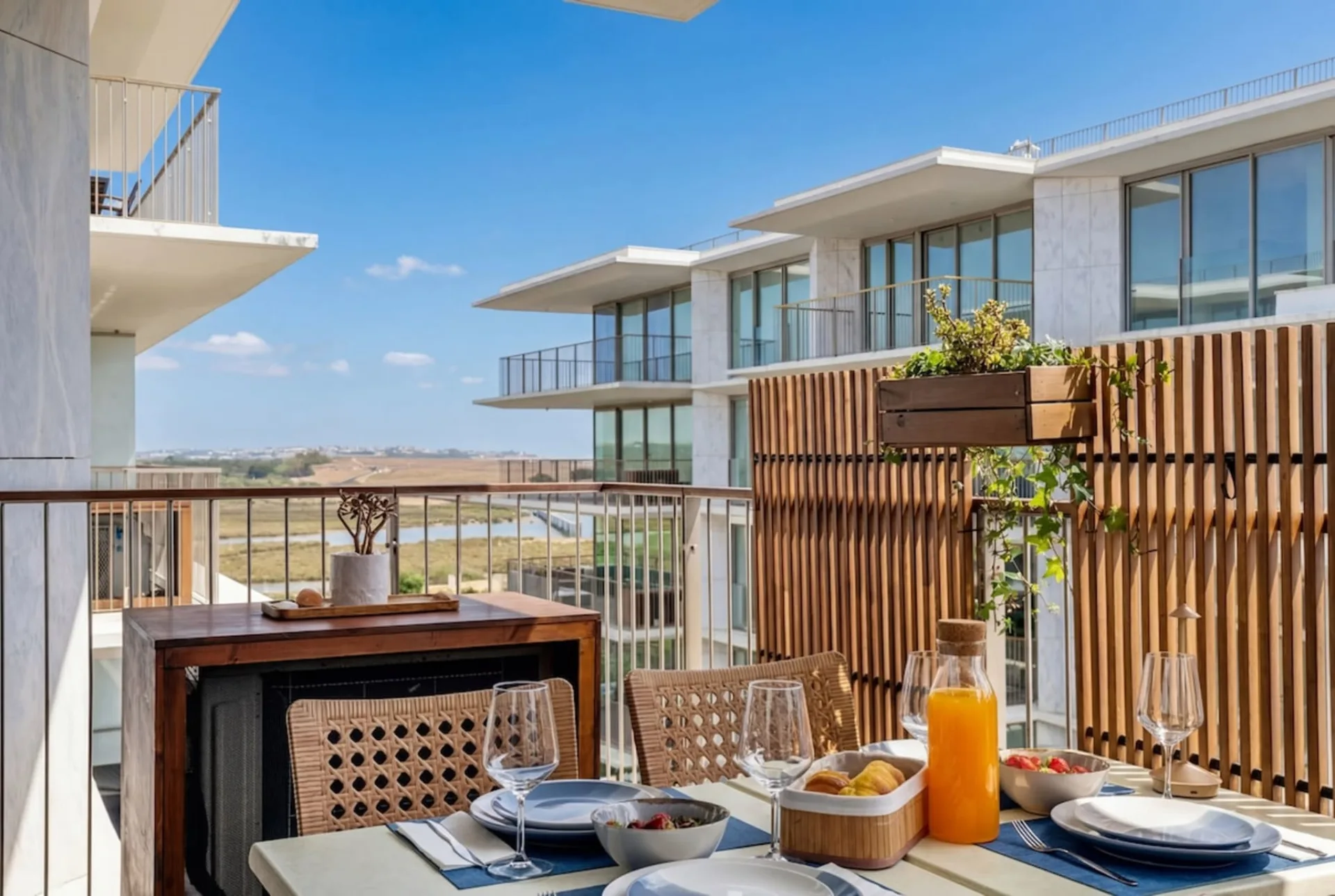 Simili Bayline – Luxury Beachfront & Spa, fotografia 3 de 38