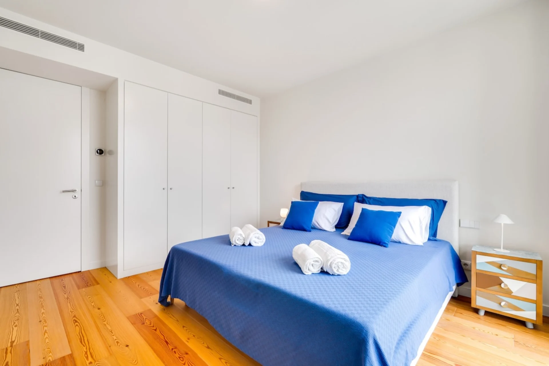 Simili Bayline – Luxury Beachfront & Spa, fotografia 17 de 38